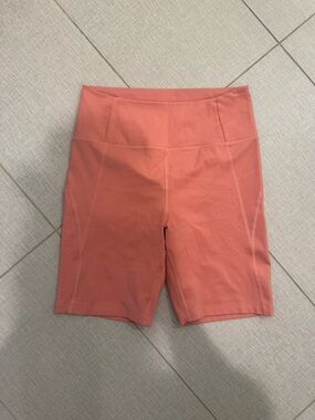 girlfriend collective High-Rise Bike Shorts in Peach size large